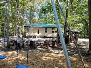 Peaceful Bunkhouse Surrounded by Nature near Graysville, Tennessee - 6