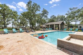 Tranquil Tiny Home Resort with Heated Pool & Goats near Houston, Hempstead Texas - 5