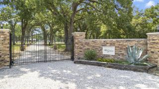 Modern Farmhouse Cargo Home Retreat with Pool & Goats near Houston in Hempstead, Texas - 5