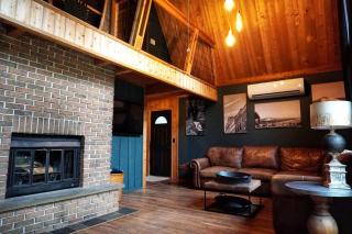 Incredible Secluded Cabin with Barrel Sauna, Fire Pit and Deck for an Unforgettable Getaway in the Finger Lakes in New York - 7