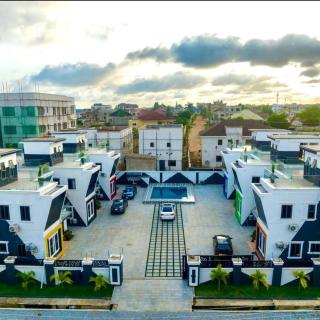 ftrealtyproperties Tango Suites 8 - 9