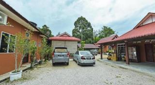 OYO 90642 Twin Mutiara Chalet & Homestay - 1