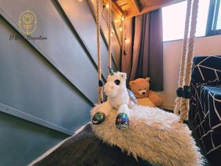 El Nissi Staycation, FAMILY CABIN, CONTEMPORARY CABIN, Enchanted Kingdom - 1