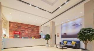 JTOUR Inn Xiantao Shopping Mall Pedestrian Street - 6