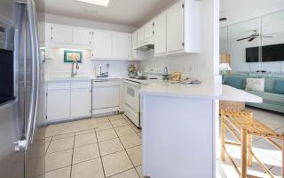 Phoenix VI 61115 condo - 5