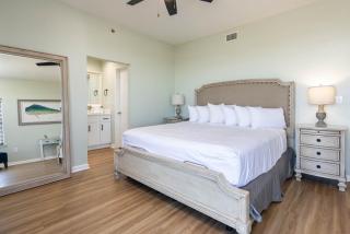 Phoenix VI 61115 condo - 3