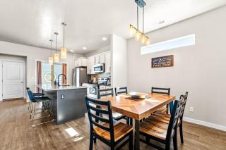 Cozy & Stylish Meridian Stay - 4