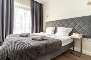 Urban Chic - Luxury Stay at Mennica Residence Warsaw - 5