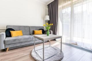 Urban Chic - Luxury Stay at Mennica Residence Warsaw - 0