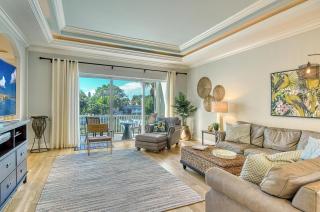 Sunburst Courtyard - 430 - 1