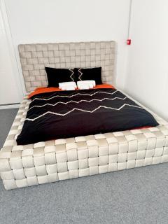 Apartament 9 Curte Parcare Privată Centru - 2