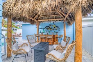 Salty Sister - 302 - 7