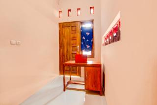 Hotel O Guesthouse Alun Alun Purwokerto - 6