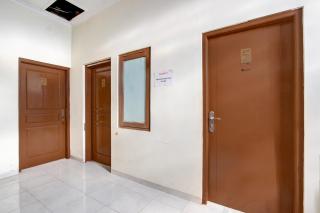 Hotel O Guesthouse Alun Alun Purwokerto - 3