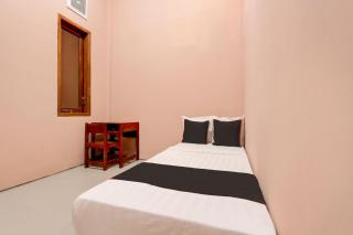 Hotel O Guesthouse Alun Alun Purwokerto - 4