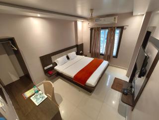 Hotel HTN Stay Puri Near Golden Beach and Temple - Air-Conditioned With Lift #wi-fi And Parking Facilities - Spacious Room - Prime Location Book It Early - 8