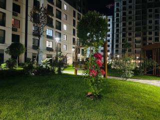 Modern Apartment by Metro - Fast Wi-Fi Smart TV - 4