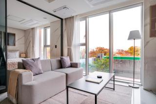 Blueground Yeouido river view nr Han River SEL-72 - 0