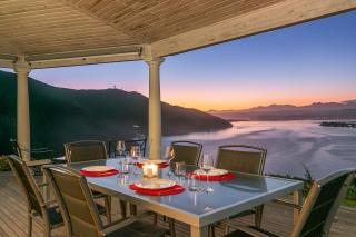 Upper Deck At The Heads - 0