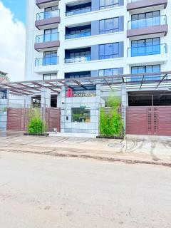 Elegant classy apartment with swimming pool ,fully equipped gym ,child play area and close proximity to shopping malls and great breathtaking views - 0