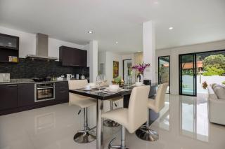 Chic 3 BR Silver Pool Villa near Kamala beach - 8