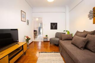 Central Athens Fully-Equipped Getaway in Victoria - 8