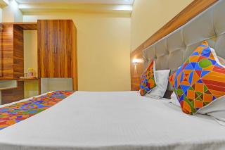 FabHotel Amutham Residency - 4