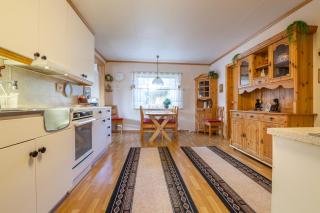 Valen Retro Home, Reine - 5