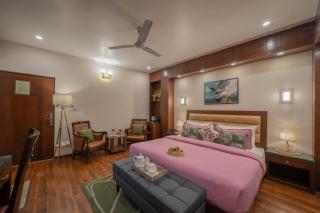 Perfectstayz Premium The Pride at mall road - 1