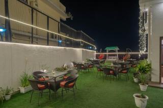 Perfectstayz Premium The Pride at mall road - 6