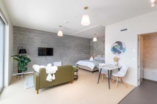 Petone Two Bedroom Apartment with Private Balcony - Lower Hutt - 3
