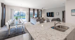 7547OML-Solterra Resort - 7