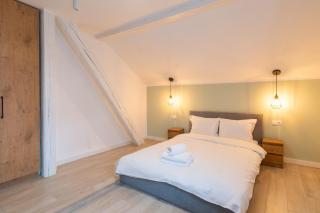 Fabryczna City Apartment by BookingHost - 1