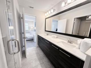 210BP - Balmoral Resort - 3