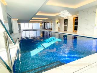 Box Hill Core Hotel Style Double Suite High-End Furniture Double King Bed Super Large Space - 6