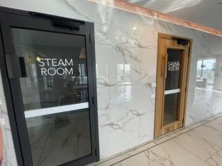 Box Hill Core Hotel Style Double Suite High-End Furniture Double King Bed Super Large Space - 5