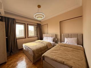 Garden city Spacious 4 Bedroom apartment - Downtown Cairo - 4