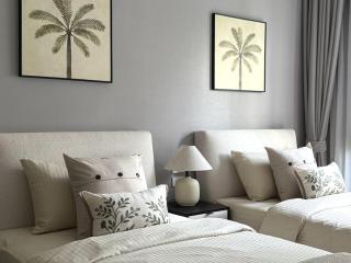 The Title Legendary Grand Pool Access - 6