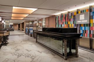 Renaissance Hong Kong Harbour View Hotel - 8