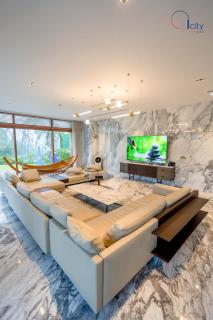 The Ocean Estates Villa - 8