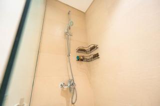 Chic Studio Walk to F1 Circuit & Attractions - 5