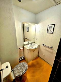 La maison de Lolita-Piscine-Parking-Jardin-acces Canal - 1