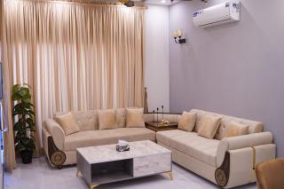 Luxury Fully Furnished 5 Marla House in DHA Phase 9 town - 8