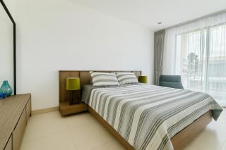 Rose & Golf at Rose Apple Square - 8