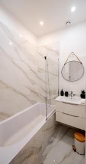 Élégance Fragrance T2 rénové au cœur de Grasse - 5