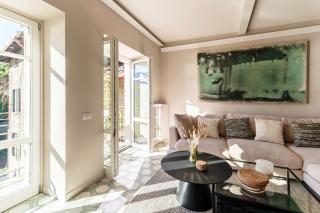 Once in a Lifetime - by MyHomeInComo - 4