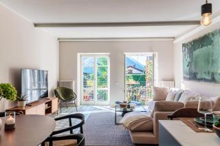 Once in a Lifetime - by MyHomeInComo - 2