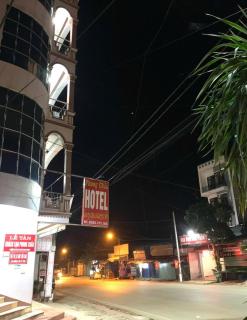 Khách sạn Phong Châu Sốp cộp - 2