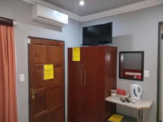 Grand Central Guesthouse - 3