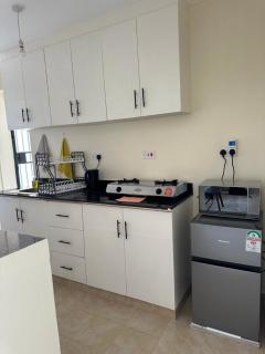 Lakeview Apartments - Cozy Grey - 4